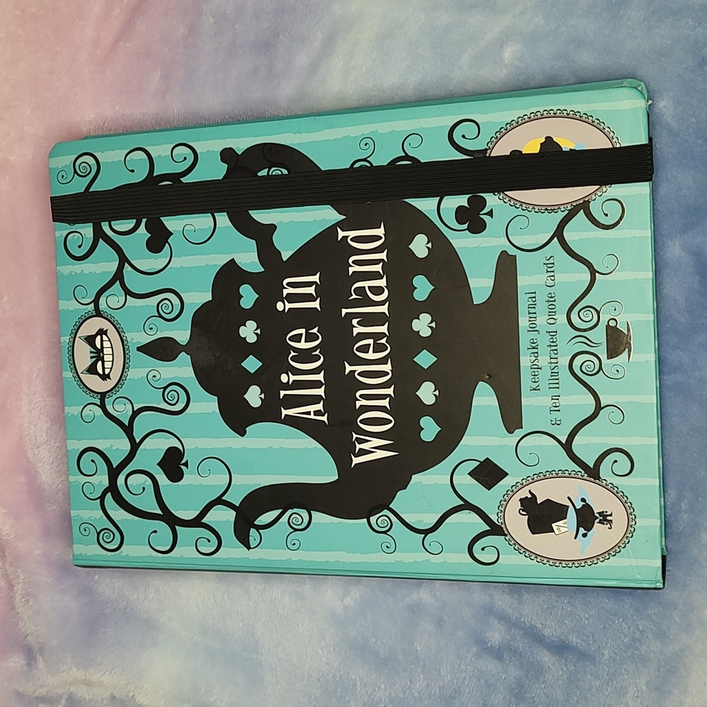 Alice In Wonderland♠️ Keepsake Journal & 10 Illustrated Quote Cards